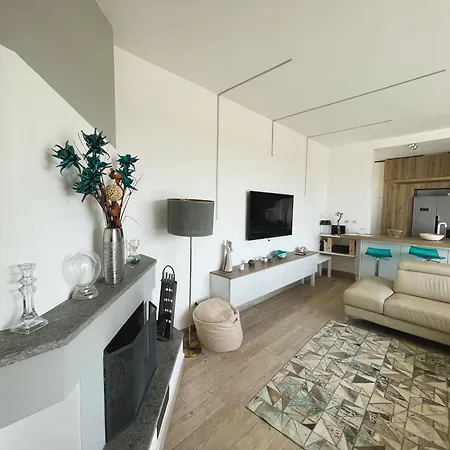 Penthouse With View Of Lägenhet Rom